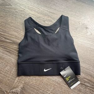 NWT Nike sports bra